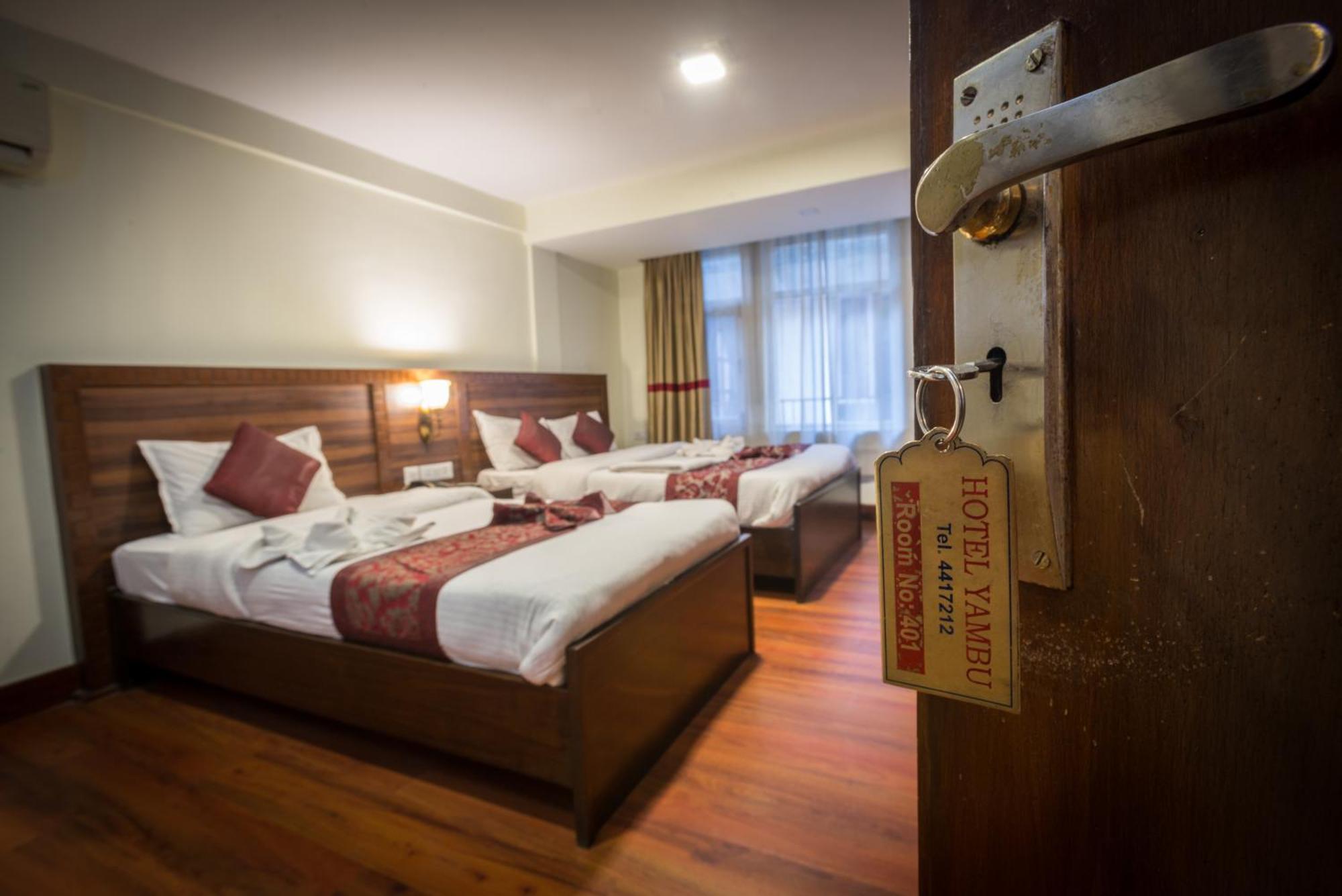 Hotel Yambu กาฐมาณฑุ ภายนอก รูปภาพ