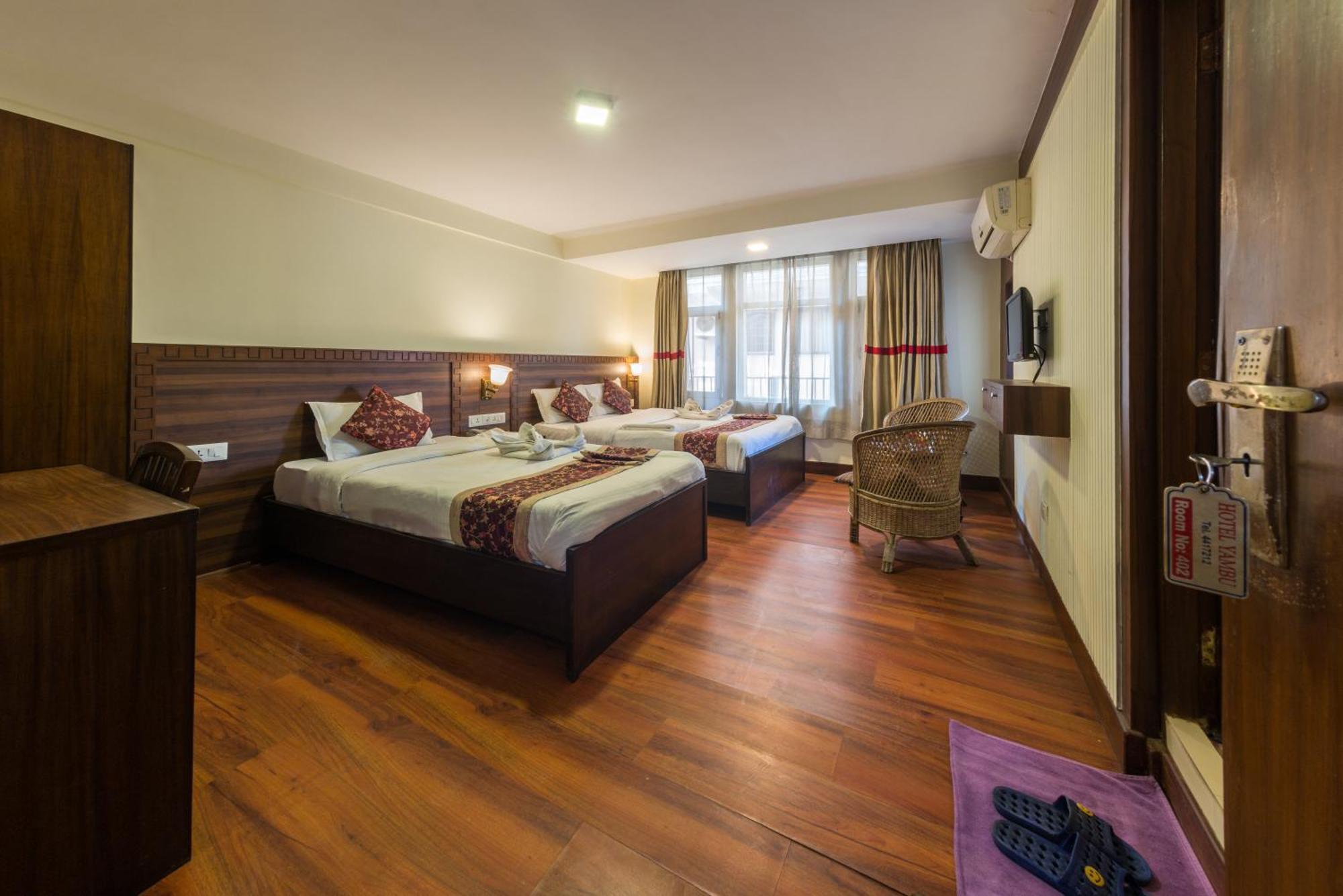 Hotel Yambu กาฐมาณฑุ ภายนอก รูปภาพ