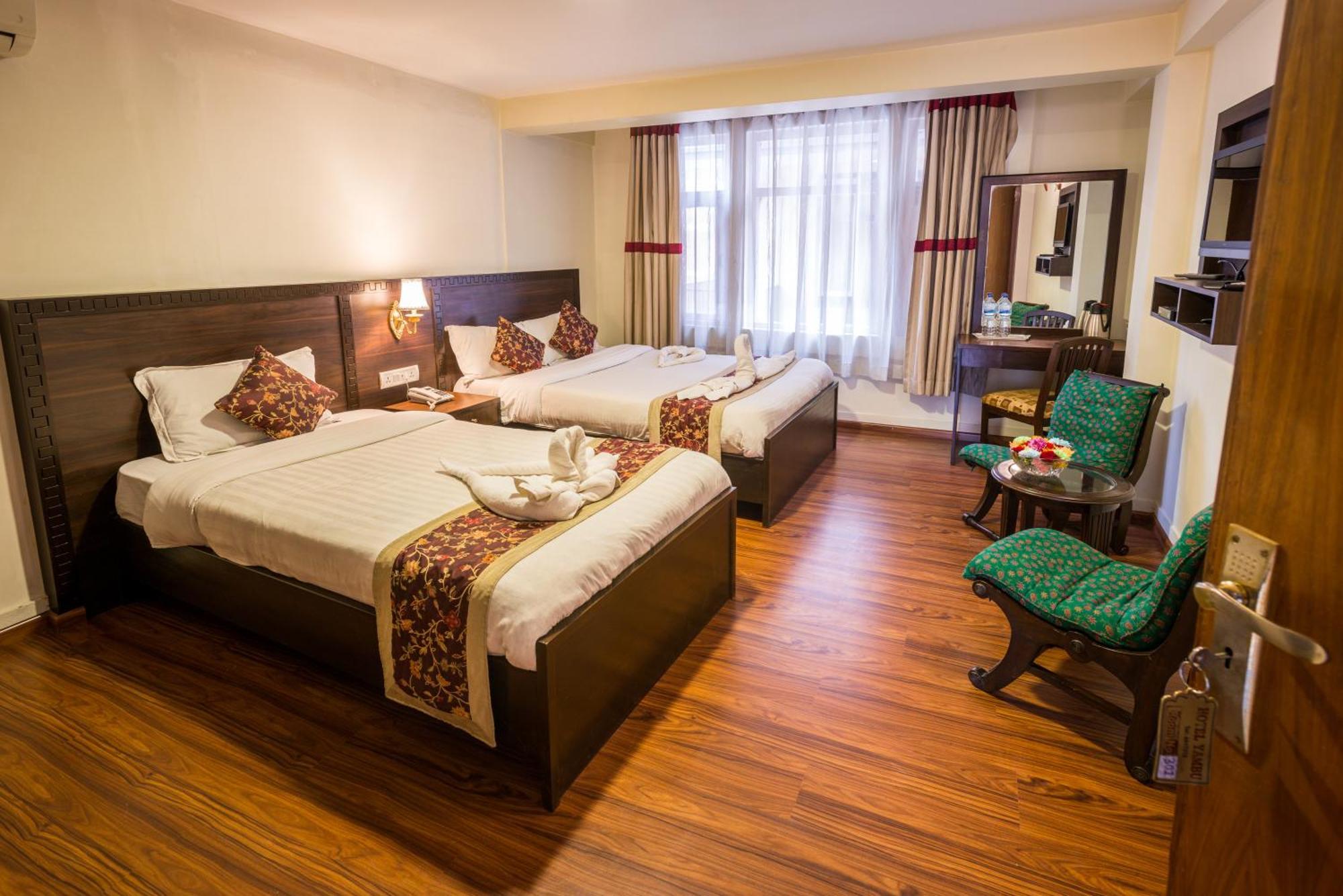 Hotel Yambu กาฐมาณฑุ ภายนอก รูปภาพ