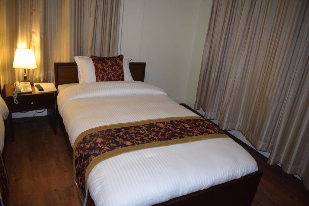 Hotel Yambu กาฐมาณฑุ ภายนอก รูปภาพ