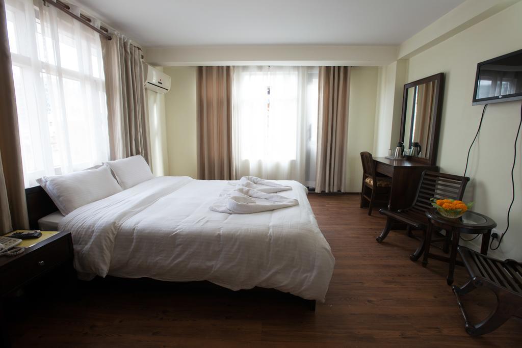 Hotel Yambu กาฐมาณฑุ ภายนอก รูปภาพ